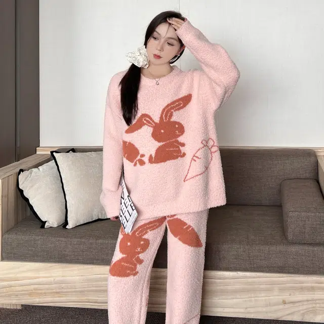 俏薇妮 简约圆领休闲柔软长袖上衣家居服可外穿加绒蓄温保暖半边绒长裤睡衣套装 女款 粉色