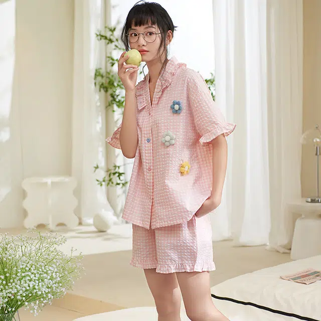 俏薇妮 简约温馨可爱高级感短袖短裤家居服休闲宽松舒适凉爽透气可外穿夏季睡衣套装 女款 粉红色