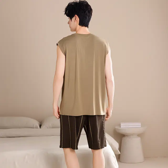 俏薇妮 柔软简约纯色活力运动风高级感背心短裤家居服舒适透气休闲凉感可外穿睡衣套装 男款 卡其色