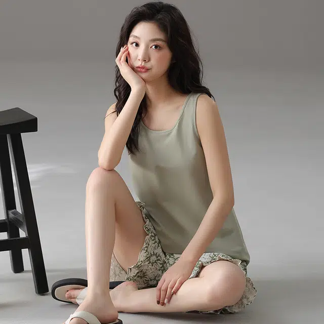 俏薇妮 简约小清新带胸垫背心无袖上衣家居服休闲舒适透气可外穿三分裤睡衣套装 女款 浅绿色