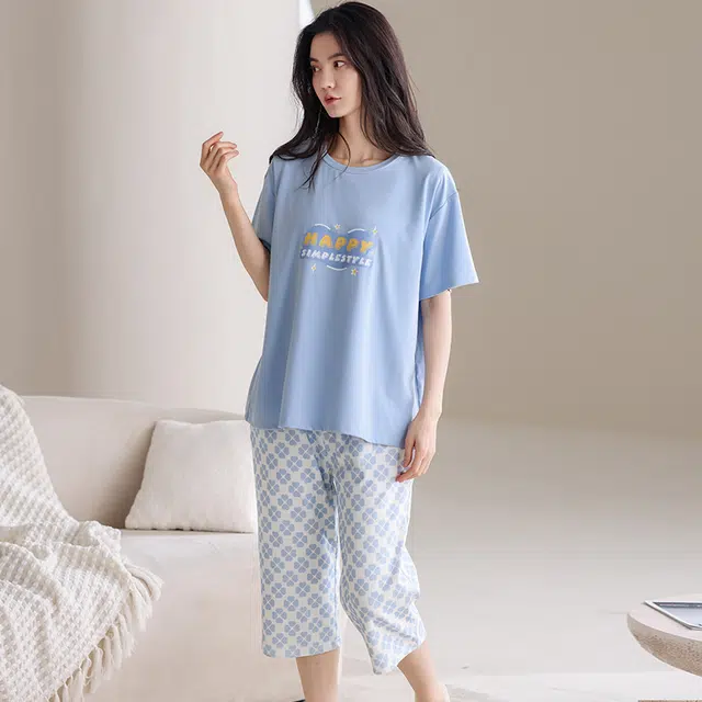 俏薇妮 简约纯棉时尚碎花字母高级感短袖七分裤带胸垫家居服柔软舒适透气休闲宽松凉感可外穿睡衣套装 女款