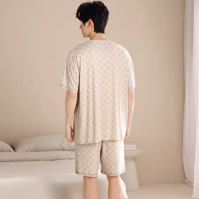 俏薇妮 简约柔软冰丝凉感纯色潮流时尚高级感短袖短裤家居服舒适透气休闲宽松可外穿夏季睡衣套装 男款