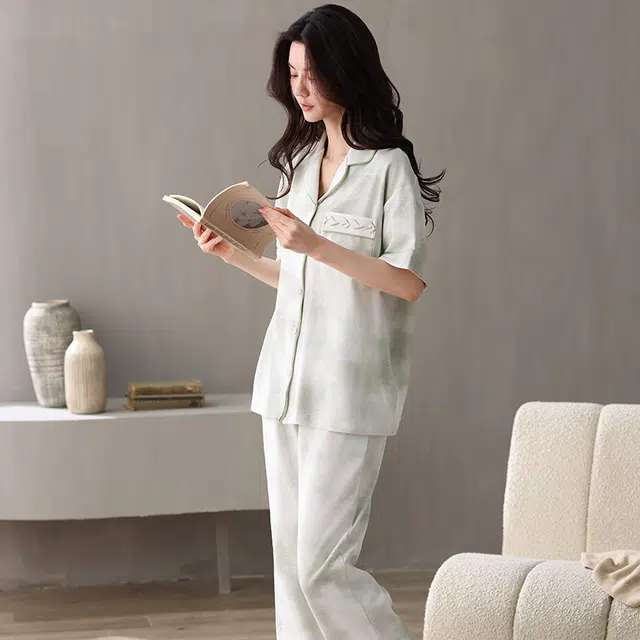 俏薇妮 柔软纯棉温馨水墨画翻领短袖家居服休闲宽松实用可外睡衣套装 女款 灰色