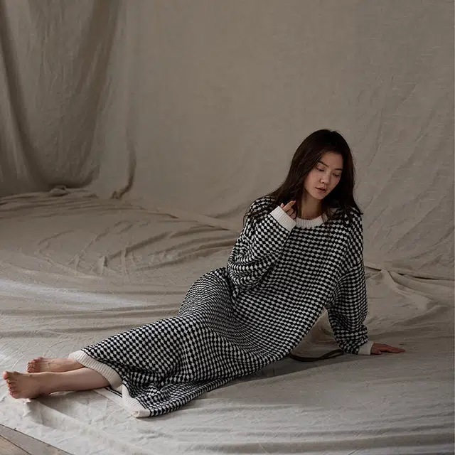 俏薇妮 简约千鸟格柔软长袖保暖宽松可外穿家居服睡裙 女款 黑色