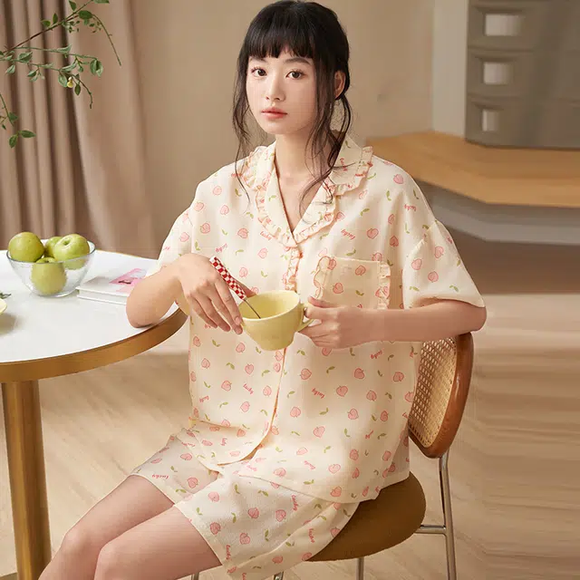 俏薇妮 简约温馨优雅时尚高级感短袖短裤家居服休闲宽松舒适凉爽透气可外穿夏季睡衣套装 女款 黄色