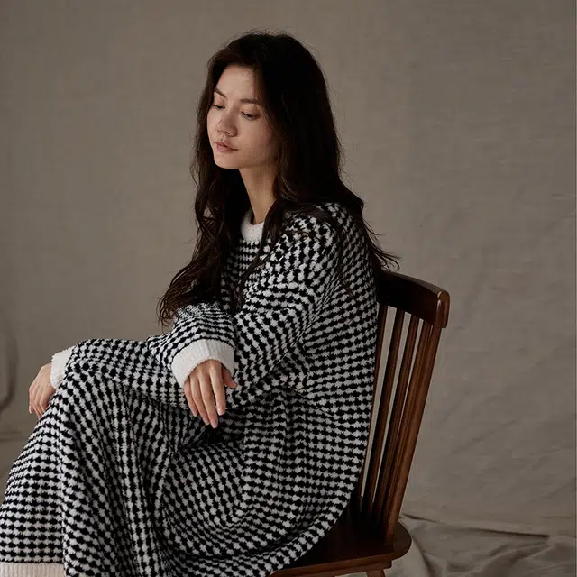 俏薇妮 简约千鸟格柔软长袖保暖宽松可外穿家居服睡裙 女款 黑色