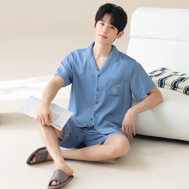 俏薇妮 柔软简约翻领短袖上衣家居服舒适透气休闲凉感可外穿五分裤夏季睡衣套装 男款 浅蓝色