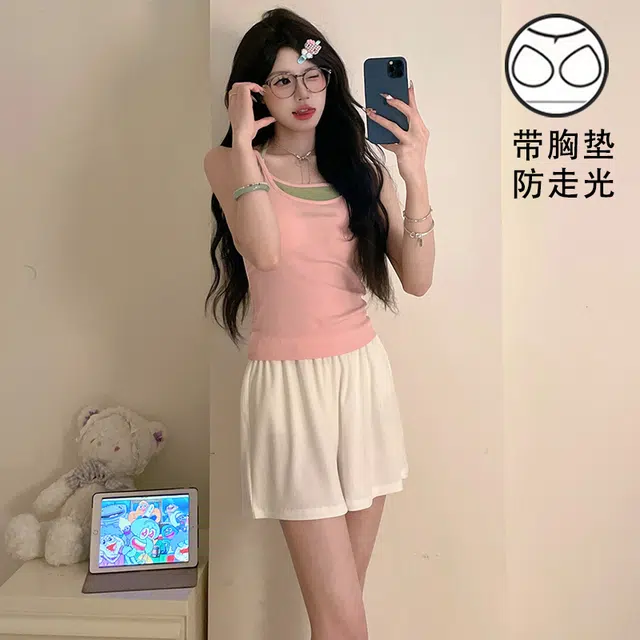 俏薇妮 简约冰丝凉感柔软时尚可爱高级感带胸垫吊带短裤家居服舒适透气休闲宽松可外穿睡衣套装 女款
