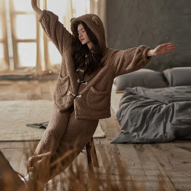 俏薇妮 加厚连帽蓄温保暖简约复古家居服可外穿睡衣套装 女款 棕色