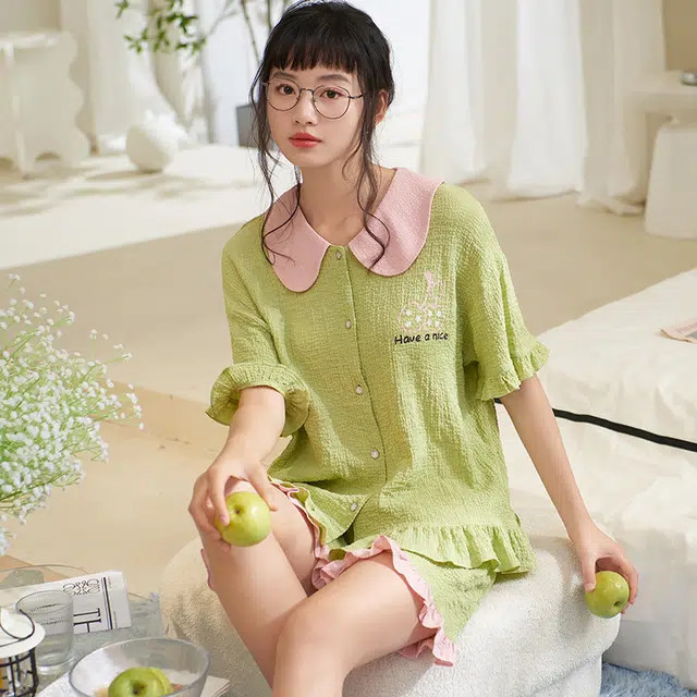 俏薇妮 简约时尚大气温馨可爱高级感短袖短裤家居服休闲宽松舒适凉爽透气可外穿夏季睡衣套装 女款 绿色