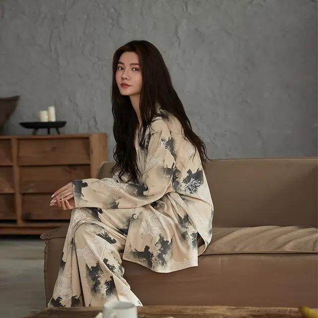 俏薇妮 新中式水墨画长袖家居服实用舒适慵懒可外穿睡衣套装 女款 卡其色