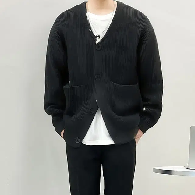 V