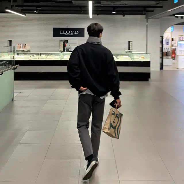 我是大卫 纯色简约圆领宽松休闲卫衣 男女同款