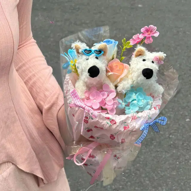 雅阁 呆萌高颜值成品西高地小狗花束布偶 治愈 玩偶周边