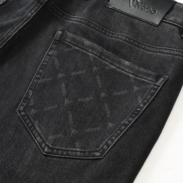 爱登堡 探索主题纯色印花口袋通勤百搭休闲轻奢修身水洗磨白猫须抗皱耐穿亲肤舒适保暖挺括有型拉链长微弹牛仔裤 男款