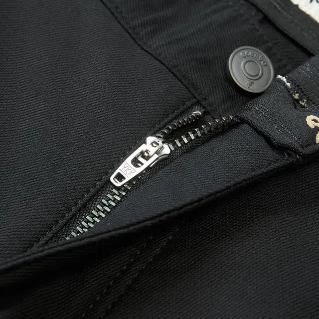 爱登堡 探索主题弹力经典百搭通勤轻奢老钱风易打理不变形长休闲裤 男款