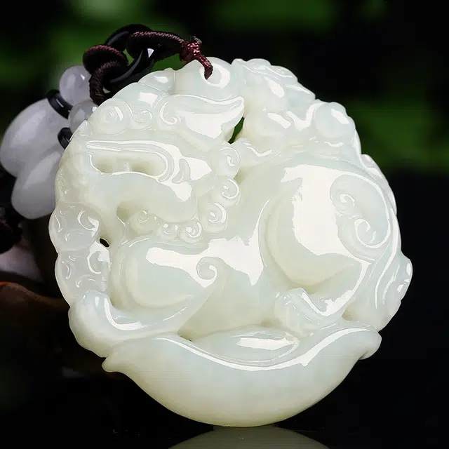 小刘珠宝 貔貅圆牌 新中式国潮温润大气招财纳福财源滚滚 小众时尚通勤百搭#好运 和田玉吊坠 白玉/青白玉 男女同款情侣款