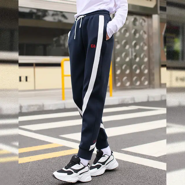 Elle Active
