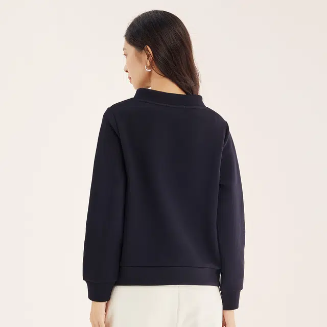 Elle Active