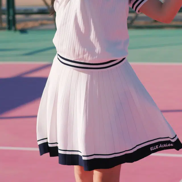 Elle Active
