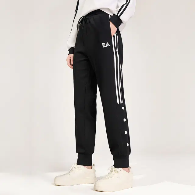 Elle Active