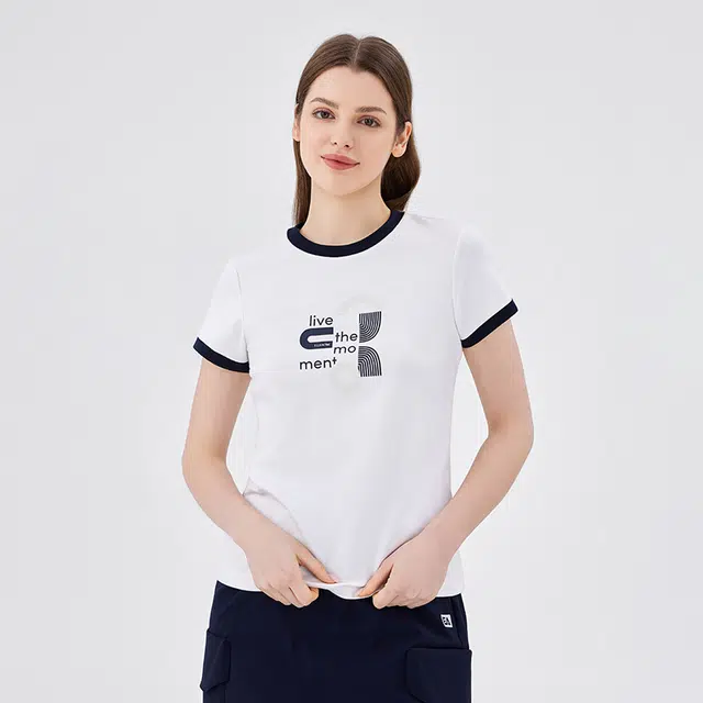 Elle Active Logo T