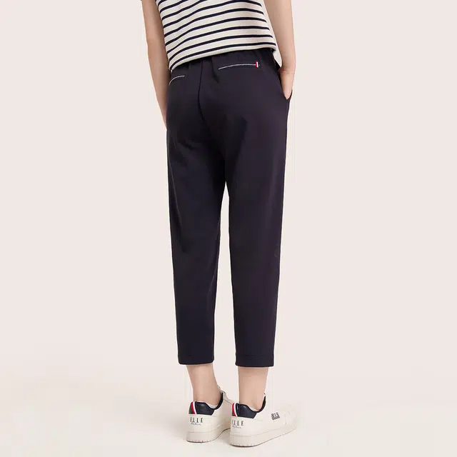Elle Active