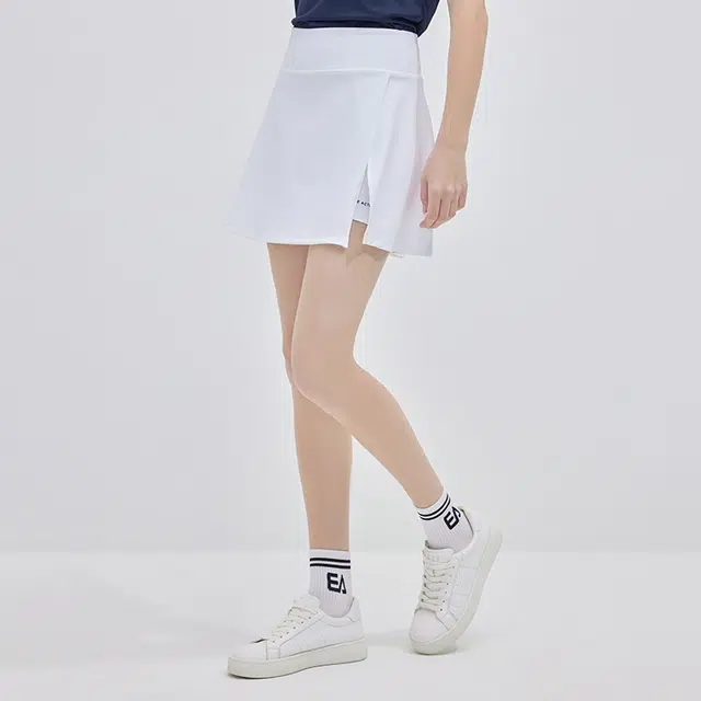 Elle Active