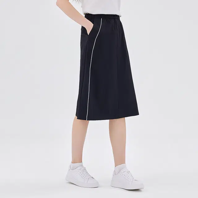 Elle Active A