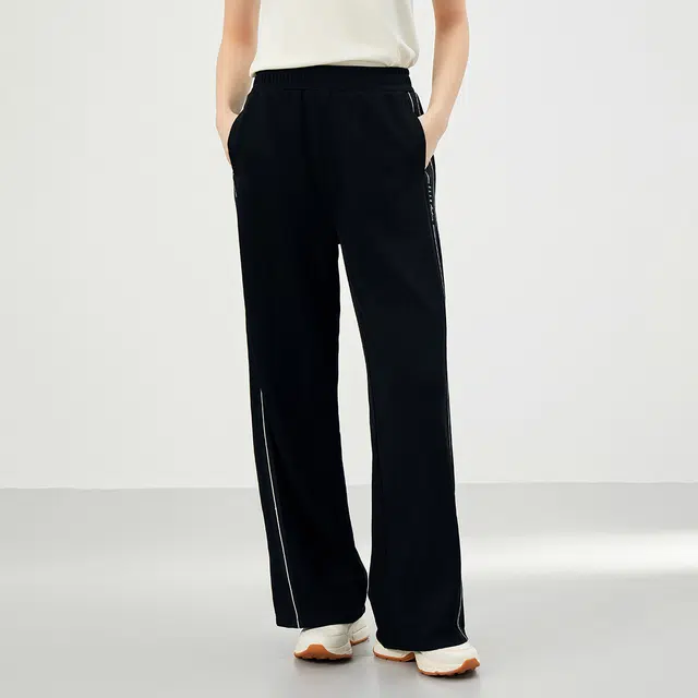 Elle Active