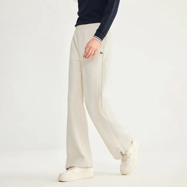 Elle Active