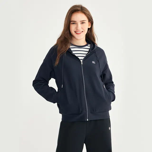Elle Active