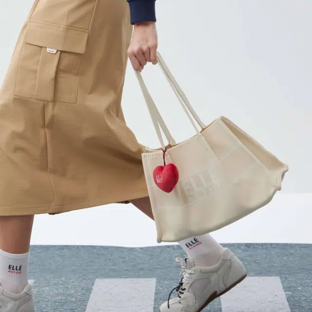 ELLE Active Logo