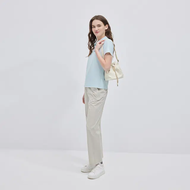 Elle Active