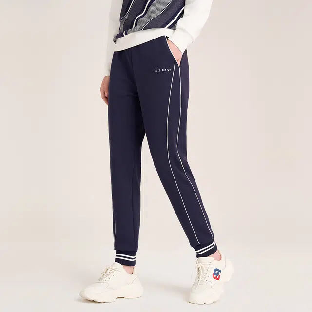 Elle Active