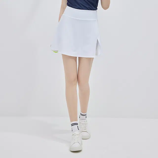 Elle Active
