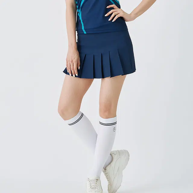 可莱安 速干羽毛球服透气百褶运动半身休闲短裙 女款 藏蓝