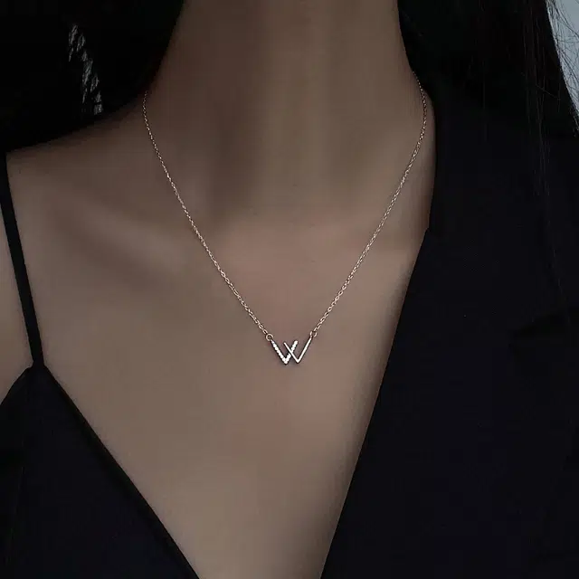 V 925 999
