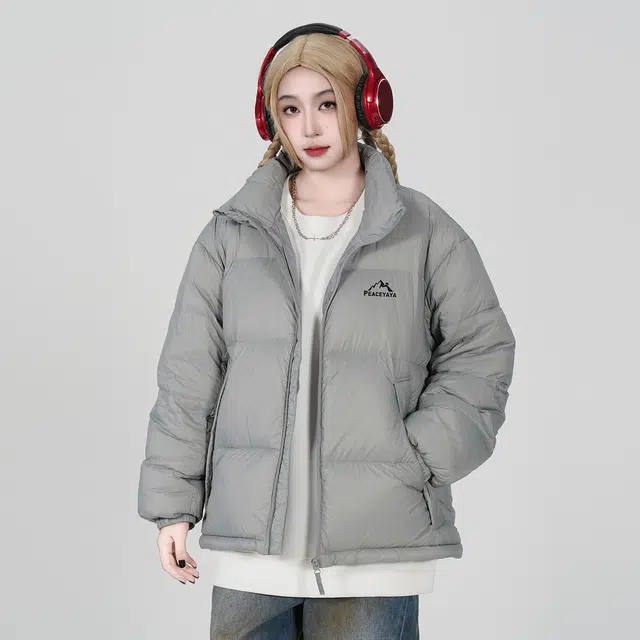 鸭鸭 经典暖冬系列 简约字母印花设计感青少年基础款学生党好物学院风纯色户外通勤防风保暖抗皱宽松休闲百搭拉链立领羽绒服 男女同款