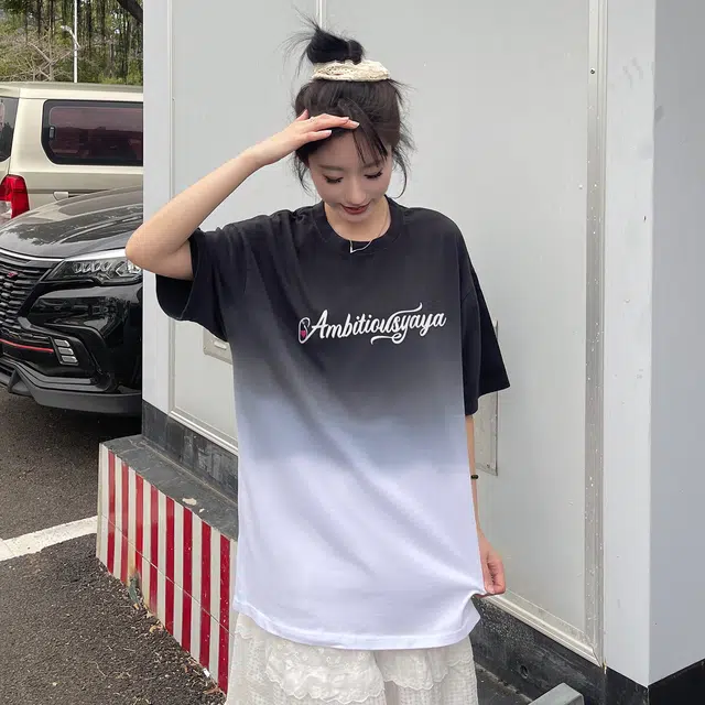 logo oversize T