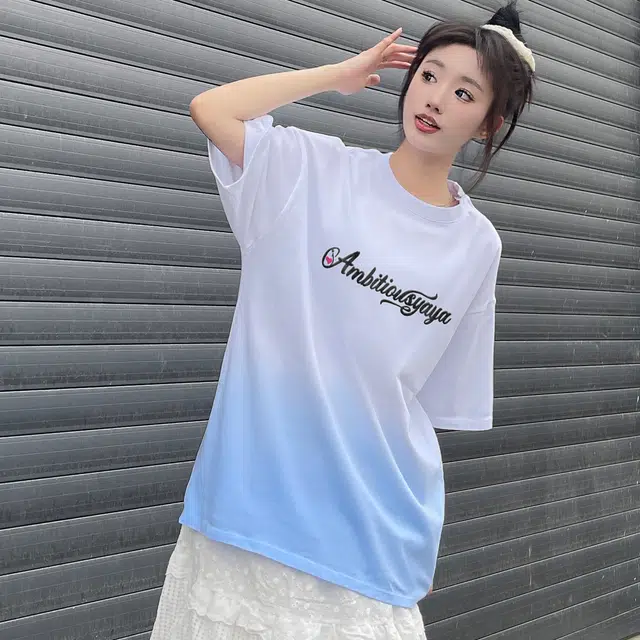 logo oversize T
