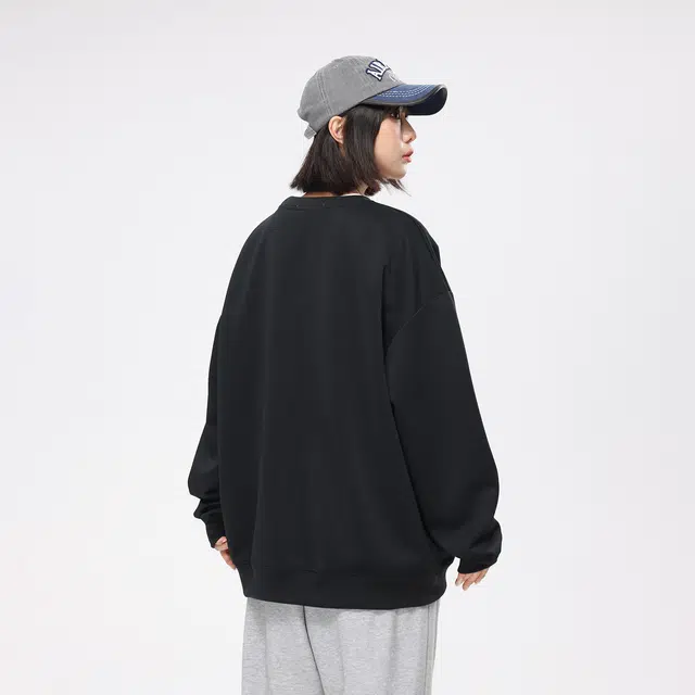 鸭鸭 美式街头基础款倒影虚幻人物休闲宽松圆领落肩款外套卫衣 男女同款