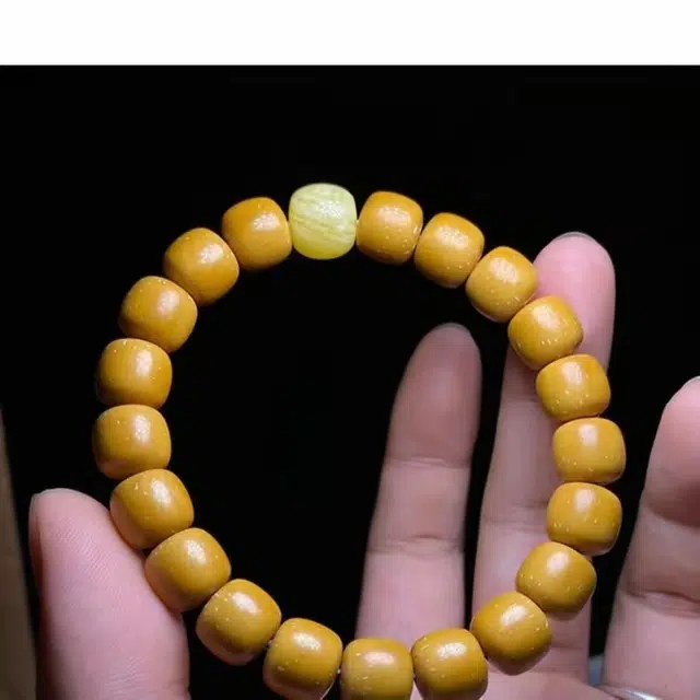 宝臻荟 国潮复古 简约大气 小众高级感 精致 猴头核桃 核桃类手串 男女同款情侣款