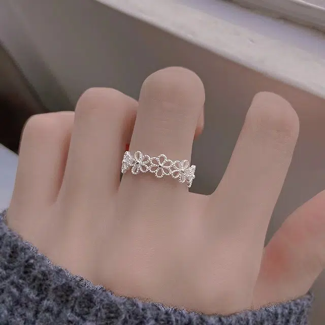 S925