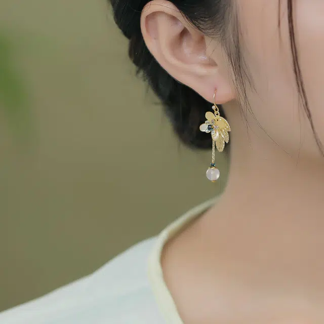 凤凰涅磐 新中式流苏 气质优雅 黄贝花 玛瑙  镀金 耳环 女款 礼盒