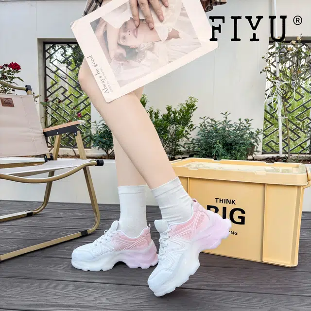 TELENT Gradient Dad Sneakers