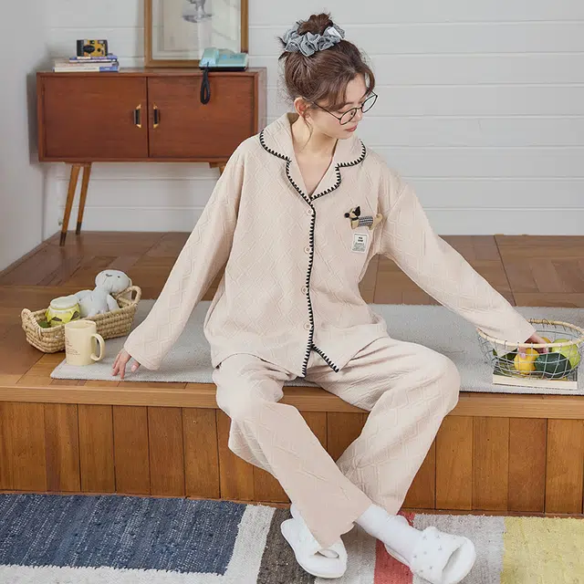俏霓桐 可爱立体卡通甜美保暖蓄温空气棉夹层翻领长袖长裤家居服可外穿睡衣套装 女款