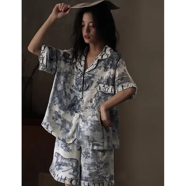 俏霓桐 薄款时尚简约轻奢复古高级休闲大方舒适凉感家居服可外穿睡衣套装 女款