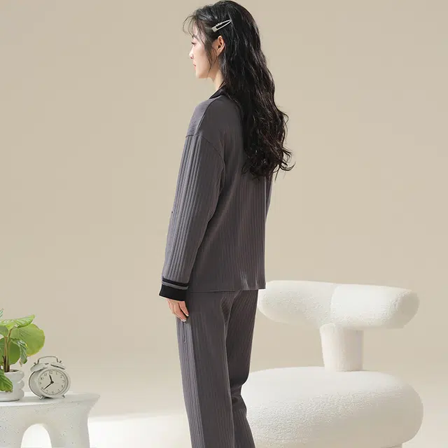 俏霓桐 简约字母亲肤舒适长袖开衫休闲长裤可外穿睡衣套装 女款 深灰色