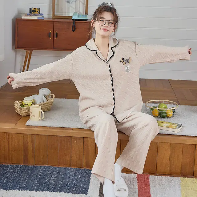俏霓桐 可爱立体卡通甜美保暖蓄温空气棉夹层翻领长袖长裤家居服可外穿睡衣套装 女款